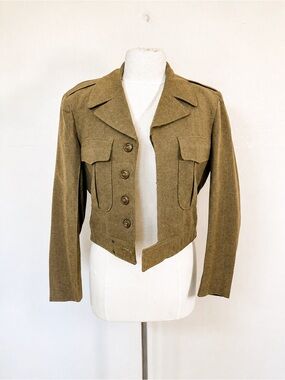 True Vintage WWII Utility Army Jacket Crop Tailored Crop Jacket Woman’s Medium